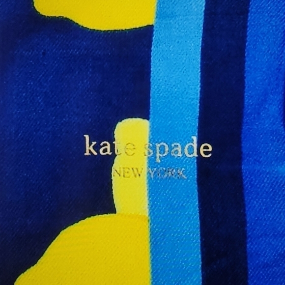 KATE SPADE NWT Lemon Zest Oblong Scarf.. - Picture 13 of 13